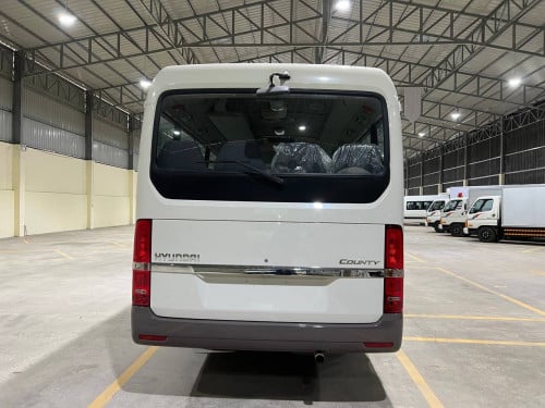 Hyundai County 28+1កៅអី