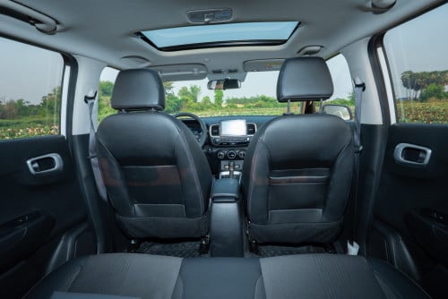 Hyundai Venue 2026 ឡានថ្មីខ្លាញ់គោ 21,900$