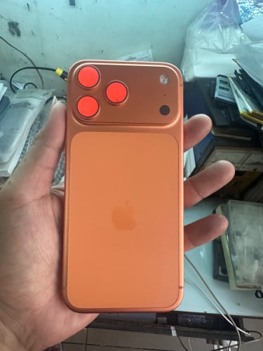 I phone 17 pro max 256g CH ស្អាត99% ថ្ម100% សាកបាន16