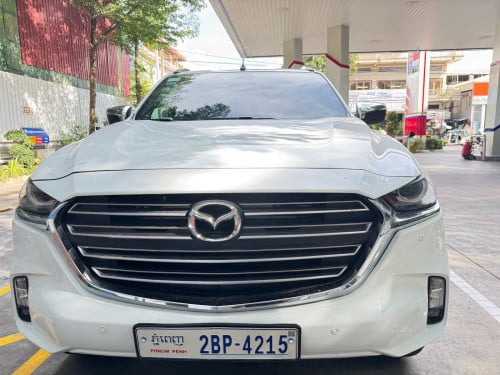I want to sell Mazda BT50 White Color 2022