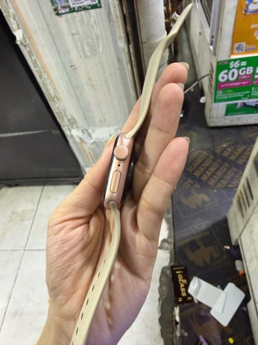 I watch SE នៅសានុំសុីន 80$