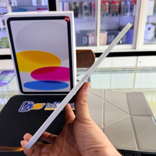 iPad A16 256gb 99% warranty 11 months
