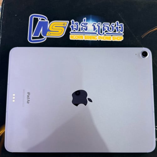 iPad Air M1 256gb sim and wifi 99%