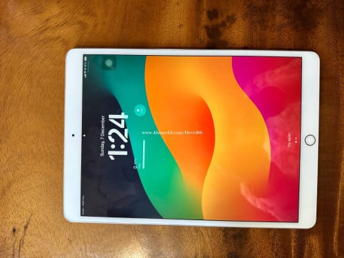 IPad Pro 2017 64G Sim/Wifi លក់ប្រញាប់លុយ (ប្រើផ្ទាល់)