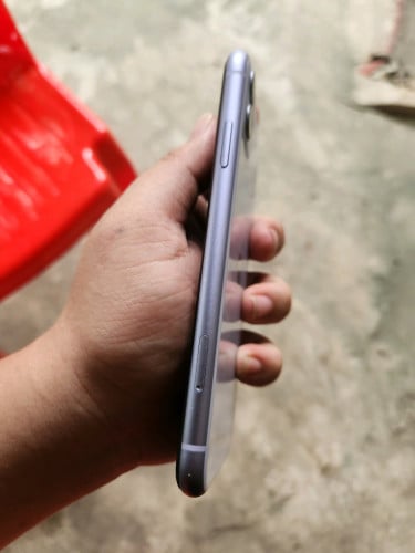 iPhone 11 64G អត់ស្កេន