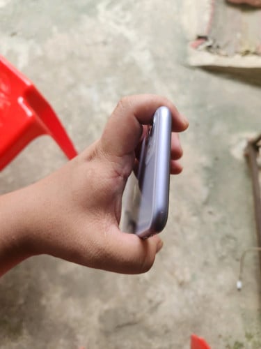 iPhone 11 64G អត់ស្កេន