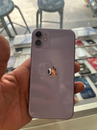 iphone 11 ទើបកាត់ពីភ្ញៀវបានអេក្រង់ថ្មី តួរ97%