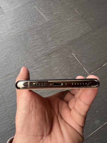 iPhone 11 Pro Max 64 ស្គេន