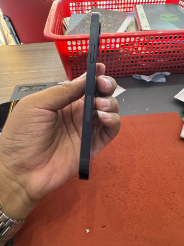 Iphone 12 សុិន
