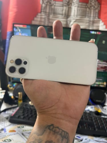 iPhone 12 Pro / 128g / no scan អេក្រង់ GX លក់តំលៃក្រោមទីផ្សារ 180$ ដាច់