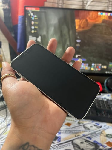 iPhone 12 Pro / 128g / no scan អេក្រង់ GX លក់តំលៃក្រោមទីផ្សារ 180$ ដាច់