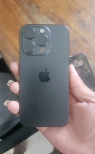 IPhone 15 pro 256GB រូបរាង៩៨%ស្អាត