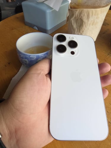 iPhone 16 pro  ZA 256G