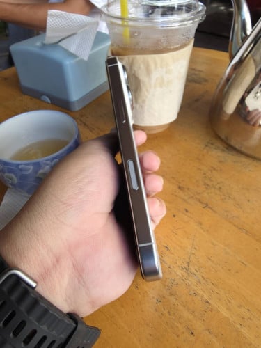 iPhone 16 pro  ZA 256G