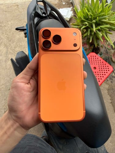 iPhone 17 pro max CH 256G 1160$