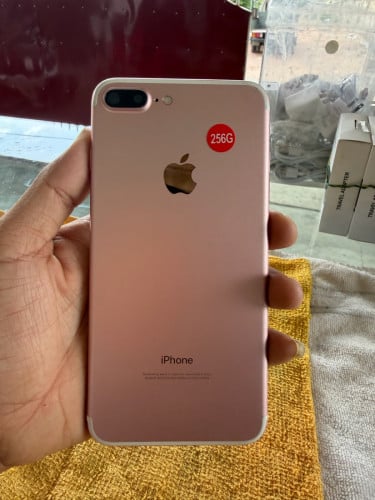 IPhone 7 Plus 256GB តួនៅស្អាត97% អត់ជាប់អីទាំងអស់