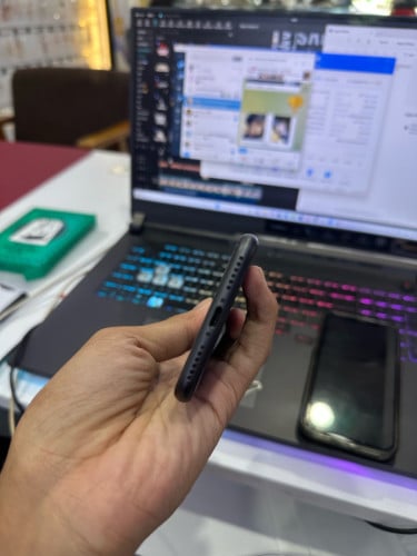 iPhone 8
