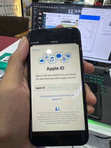 iPhone 8