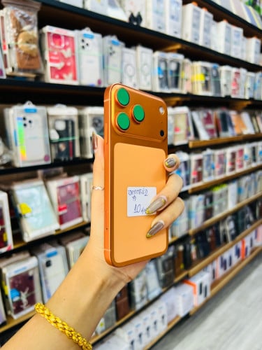 iPhone XR up 17 pro