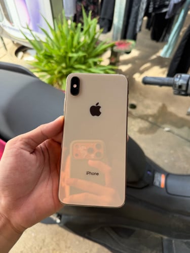 iPhone XS Max LL 64G 130$