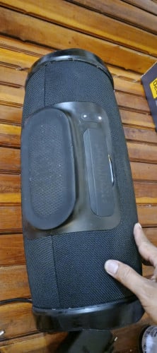 jbl boomboxឆ្នាំងសុីន ដូរថ្មហើយ ថ្មកាន់សំលេងណែន129$ វៃដូរបាន