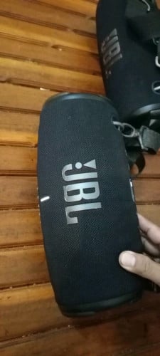 jbl xraem3 98%ទឹកបុិច ថ្មកាន់សំលេងណែន 129$ វៃដូរបាន jbl xraem3 ខ្មៅ 119$