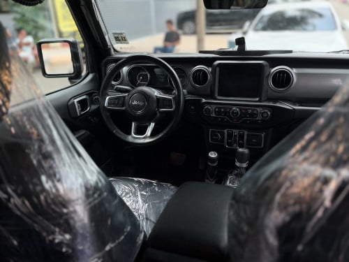 Jeep Wrangler Sahara 2020