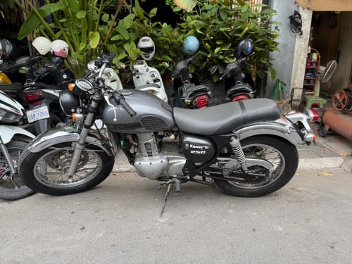 Kawasaki Estrella 250