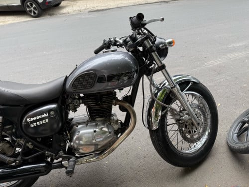Kawasaki Estrella 250