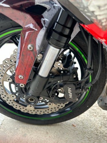 Kawasaki zx6r 2021