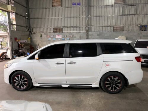 Kia carnival 2015
