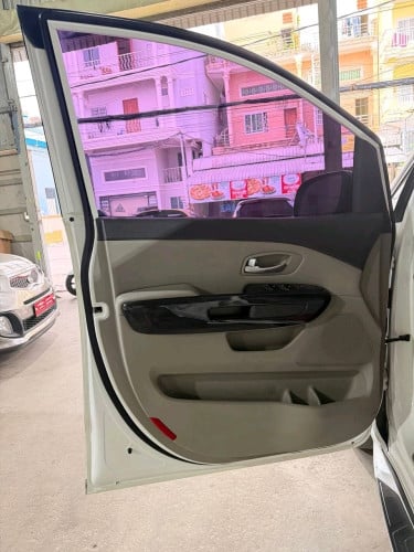 Kia carnival 2015