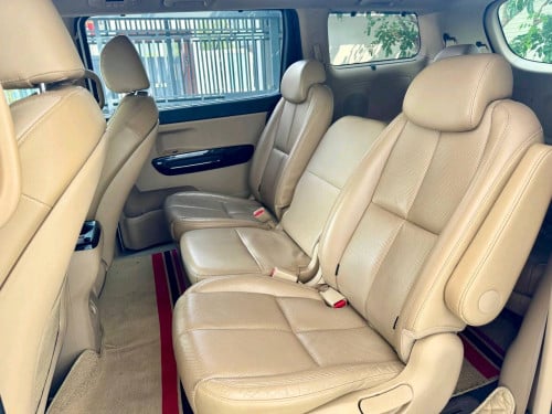 Kia Carnival 2016 (ប្រភេទឡានក្រុមហ៊ុន) ប្រេីម៉ាស៊ូត