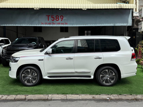 Land Cruiser Arab V6 សាំង 2008 Up 21