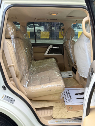 Land Cruiser Arab V6 សាំង 2008 Up 21