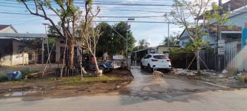 Land for rent 土地出租 / Rental fee 租金: 2,000$/month (Can Negotiation)