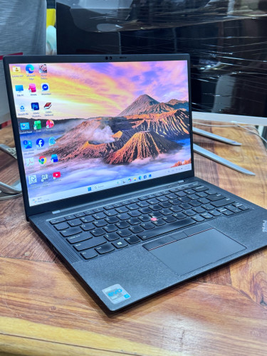 Lenovo Carbon X1 Gen9 | Core i7-11th | Ram 16GB | M2-1TB