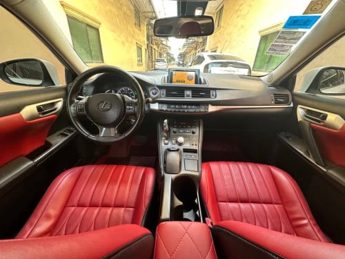 Lexus CT 200h 2012 For Rent /出租