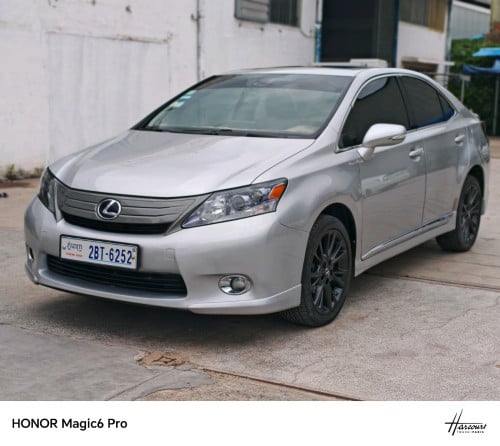 LEXUS HS250h 2010 Half Full