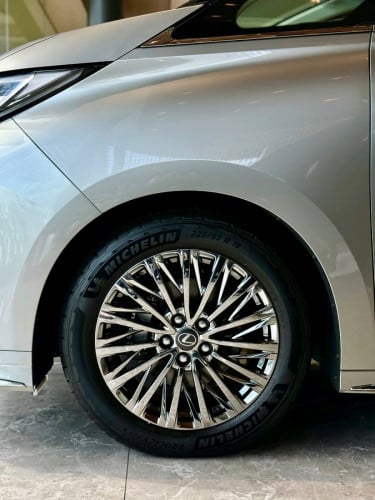 Lexus LM350h 7-Seater 2026