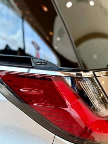 Lexus LM350h 7-Seater 2026
