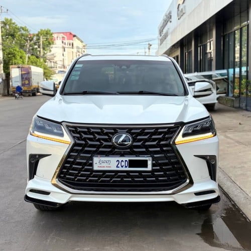 LEXUS LX570 KURO 2021