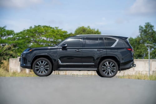 Lexus Lx600