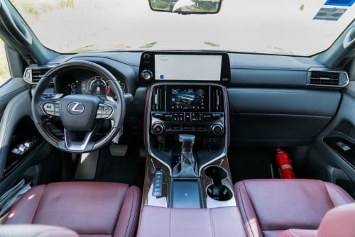 Lexus Lx600