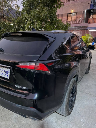 Lexus NX 200t 2015 For Rent /出租