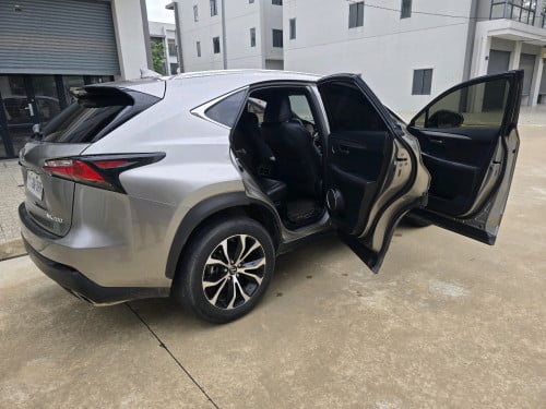 Lexus Nx200t 2015 F-sport 5button