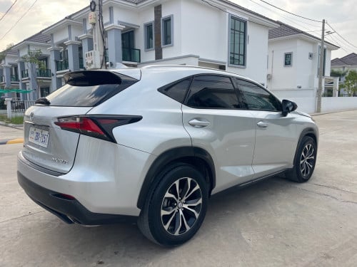 Lexus Nx200t F-sport original