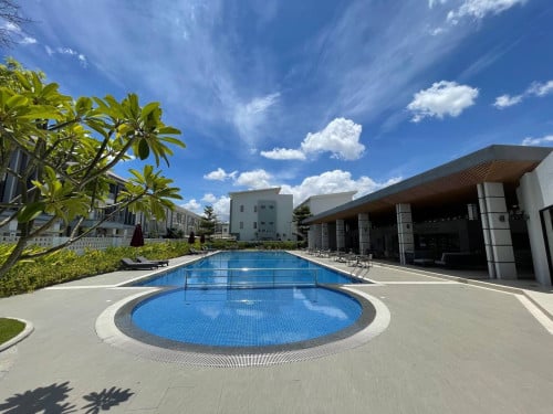 Link House For rent in Borey Arata Sen Sok ( Close by Æon Mall 2 )