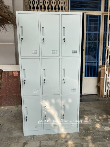 Locker 9doors