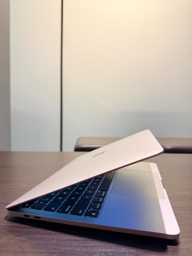 MacBook M1 | 13inch 8GB 256GB